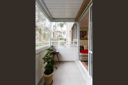 varanda da sala  de apartamento à venda com 3 quartos, 90m² em Vila Andrade, São Paulo