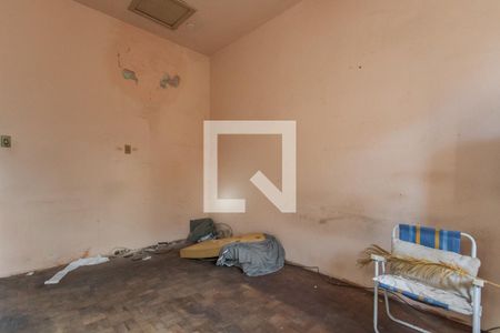 Quarto 2 de casa à venda com 2 quartos, 164m² em Santa Maria Goretti, Porto Alegre