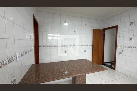 Cozinha de casa para alugar com 3 quartos, 150m² em Parque Sevilha, São Paulo