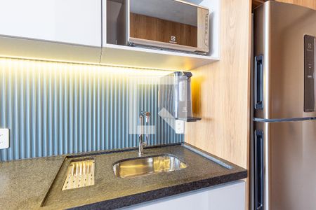 Cozinha de kitnet/studio para alugar com 1 quarto, 28m² em Indianópolis, São Paulo