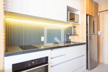 Cozinha de kitnet/studio para alugar com 1 quarto, 28m² em Indianópolis, São Paulo