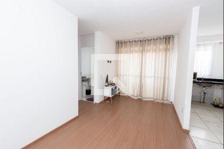 Sala de apartamento para alugar com 2 quartos, 60m² em Jardim Riacho das Pedras, Contagem