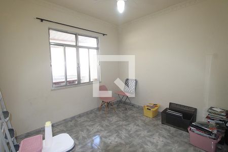 Quarto 1 de apartamento para alugar com 2 quartos, 120m² em Vila Valqueire, Rio de Janeiro