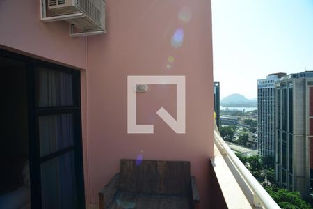 Varanda de apartamento para alugar com 2 quartos, 76m² em Barra da Tijuca, Rio de Janeiro