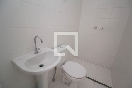 Banheiro de apartamento para alugar com 1 quarto, 30m² em Vila Albertina, São Paulo