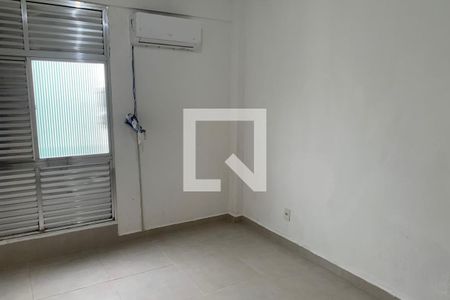 Quarto 1 de apartamento para alugar com 2 quartos, 65m² em José Menino, Santos