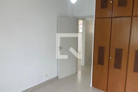 Quarto 2 de apartamento para alugar com 2 quartos, 65m² em José Menino, Santos