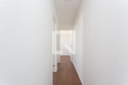 Corredor  de apartamento para alugar com 2 quartos, 42m² em Conjunto Habitacional Santa Etelvina Iii, São Paulo