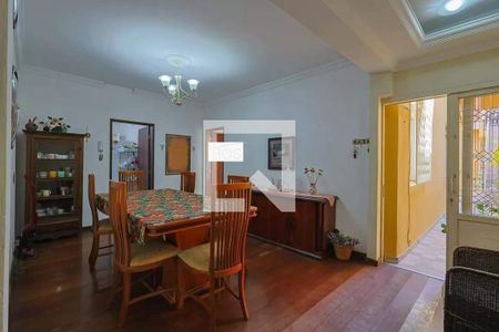 Casa à venda com 4 quartos, 240m² em Caiçaras, Belo Horizonte