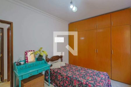 Casa à venda com 4 quartos, 240m² em Caiçaras, Belo Horizonte