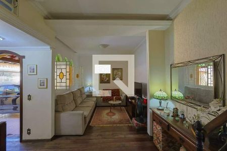 Casa à venda com 4 quartos, 240m² em Caiçaras, Belo Horizonte