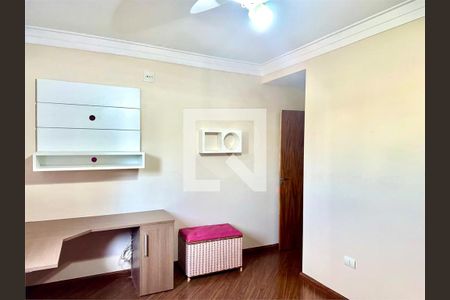 Casa à venda com 3 quartos, 180m² em Vila Camilópolis, Santo André