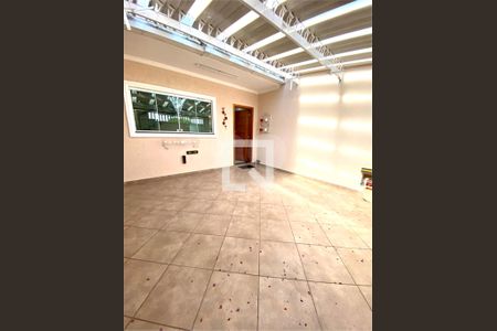 Casa à venda com 3 quartos, 180m² em Vila Camilópolis, Santo André