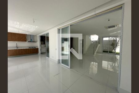 Varanda da Sala de casa de condomínio à venda com 4 quartos, 390m² em Alphaville, Santana de Parnaíba