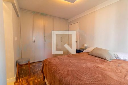 Apartamento à venda com 3 quartos, 130m² em Vila Uberabinha, São Paulo