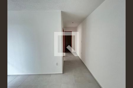 Corredor de apartamento para alugar com 2 quartos, 40m² em Inhaúma, Rio de Janeiro