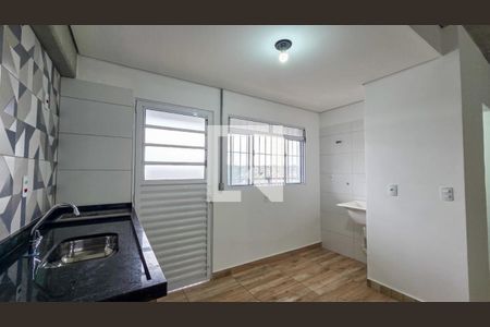 Sala/Cozinha de kitnet/studio para alugar com 1 quarto, 20m² em Jardim Domitila, São Paulo