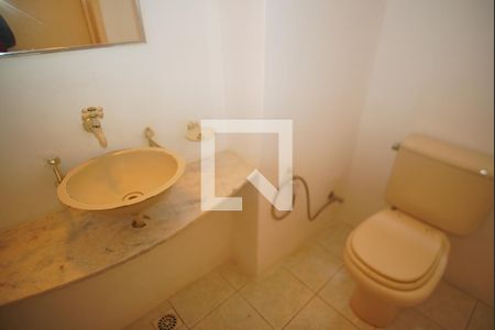 Lavabo de apartamento para alugar com 2 quartos, 133m² em Bom Fim, Porto Alegre