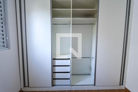 Quarto 1 - Armários de apartamento para alugar com 3 quartos, 85m² em Buritis, Belo Horizonte