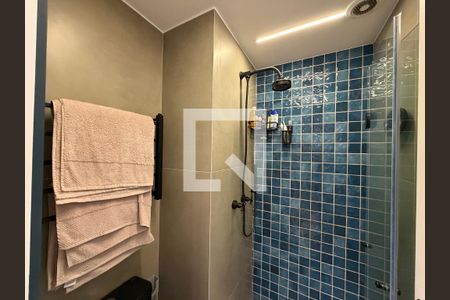 Banheiro  de apartamento à venda com 1 quarto, 34m² em Jacarepaguá, Rio de Janeiro