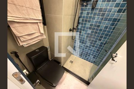Banheiro  de apartamento à venda com 1 quarto, 34m² em Jacarepaguá, Rio de Janeiro