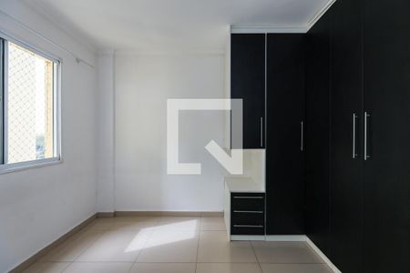 Suíte  de apartamento à venda com 3 quartos, 61m² em Jardim Caner, Taboão da Serra
