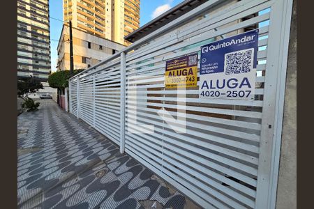 Fachada de casa de condomínio para alugar com 3 quartos, 84m² em Vila Tupi, Praia Grande