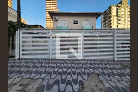 Fachada de casa de condomínio para alugar com 3 quartos, 84m² em Vila Tupi, Praia Grande
