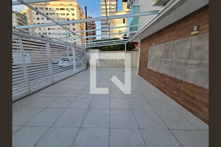 Garagem de casa de condomínio para alugar com 3 quartos, 84m² em Vila Tupi, Praia Grande