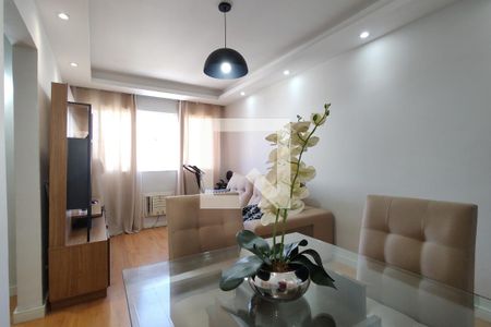 Sala de apartamento à venda com 2 quartos, 55m² em Jacarepaguá, Rio de Janeiro