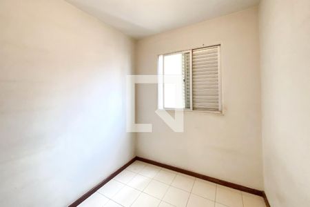 Quarto 2 de apartamento para alugar com 2 quartos, 58m² em Sagrada Família, Belo Horizonte