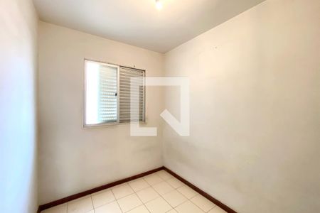 Quarto 2 de apartamento para alugar com 2 quartos, 58m² em Sagrada Família, Belo Horizonte