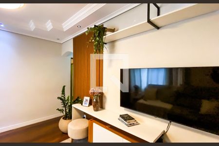 Sala de casa à venda com 6 quartos, 240m² em Parque Cisper, São Paulo