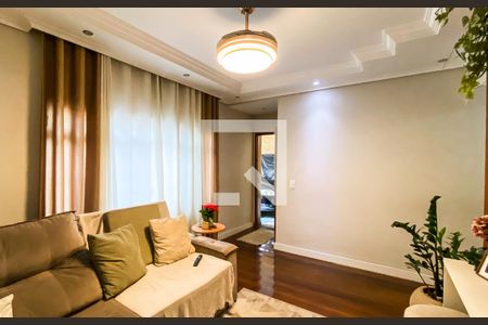 Sala de casa à venda com 6 quartos, 240m² em Parque Cisper, São Paulo