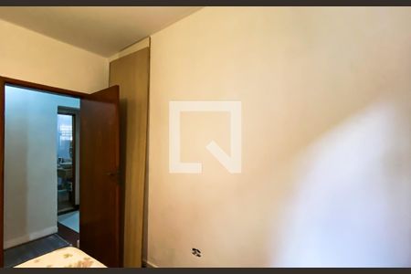 Quarto 1 de casa para alugar com 6 quartos, 240m² em Parque Cisper, São Paulo