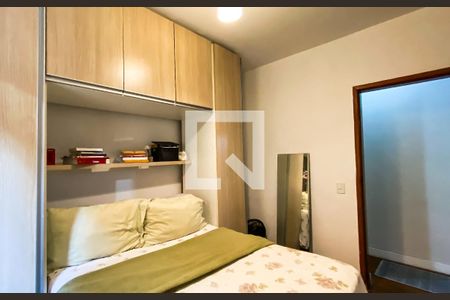 Quarto 1 de casa para alugar com 6 quartos, 240m² em Parque Cisper, São Paulo
