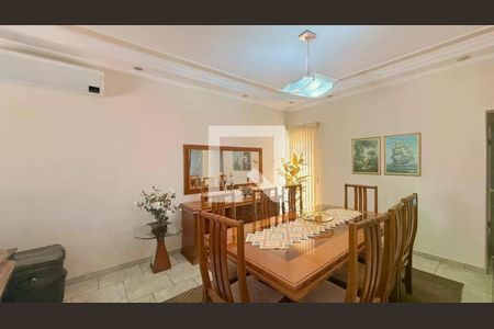 Casa à venda com 4 quartos, 295m² em Jardim Nossa Senhora Auxiliadora, Campinas