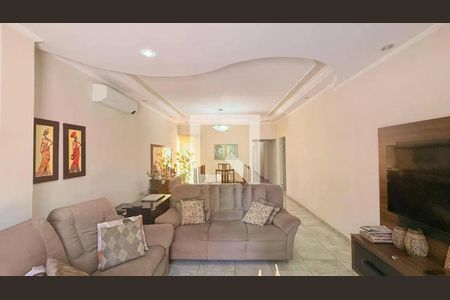 Casa à venda com 4 quartos, 295m² em Jardim Nossa Senhora Auxiliadora, Campinas