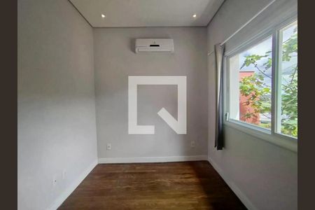 Casa de Condomínio para alugar com 3 quartos, 240m² em Swiss Park, Campinas