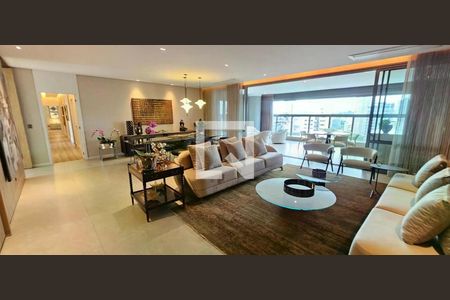 Apartamento à venda com 4 quartos, 316m² em Cambuí, Campinas