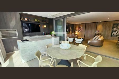 Apartamento à venda com 4 quartos, 316m² em Cambuí, Campinas