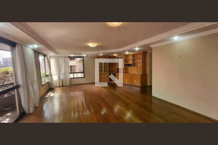 Apartamento à venda com 4 quartos, 344m² em Cambuí, Campinas
