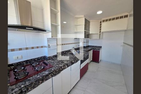 Cozinha de apartamento para alugar com 2 quartos, 92m² em Aviação, Praia Grande