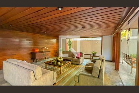 Apartamento à venda com 3 quartos, 258m² em Cambuí, Campinas