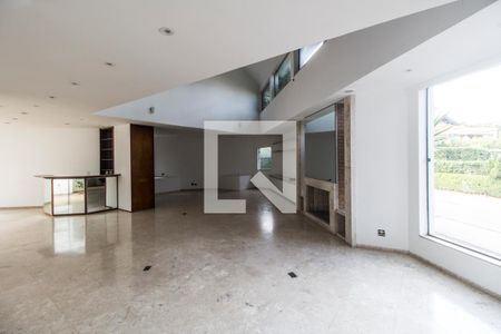 Sala de casa de condomínio à venda com 2 quartos, 780m² em Alphaville, Santana de Parnaíba