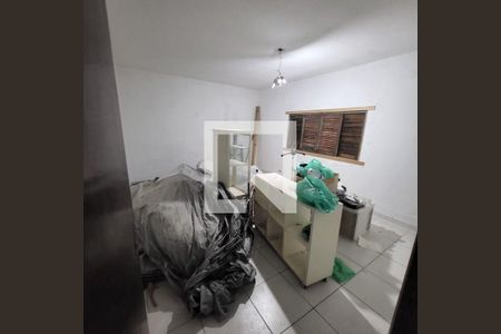 Casa para alugar com 3 quartos, 326m² em Jardim Pedreira, São Paulo