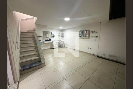 Casa à venda com 3 quartos, 139m² em Jardim Vivan, São Paulo