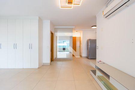 Sala de apartamento para alugar com 1 quarto, 55m² em Vila Regente Feijó, São Paulo
