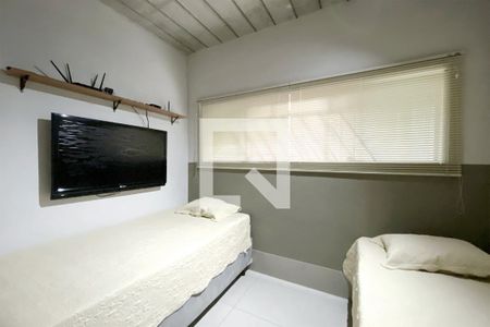 Suite 1 de casa à venda com 4 quartos, 400m² em Vila Oeste, Belo Horizonte