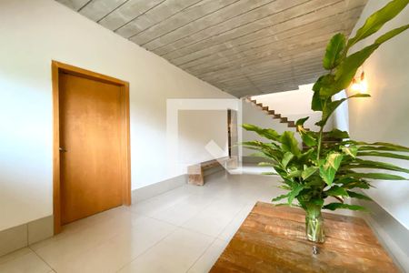 Sala de casa à venda com 4 quartos, 400m² em Vila Oeste, Belo Horizonte